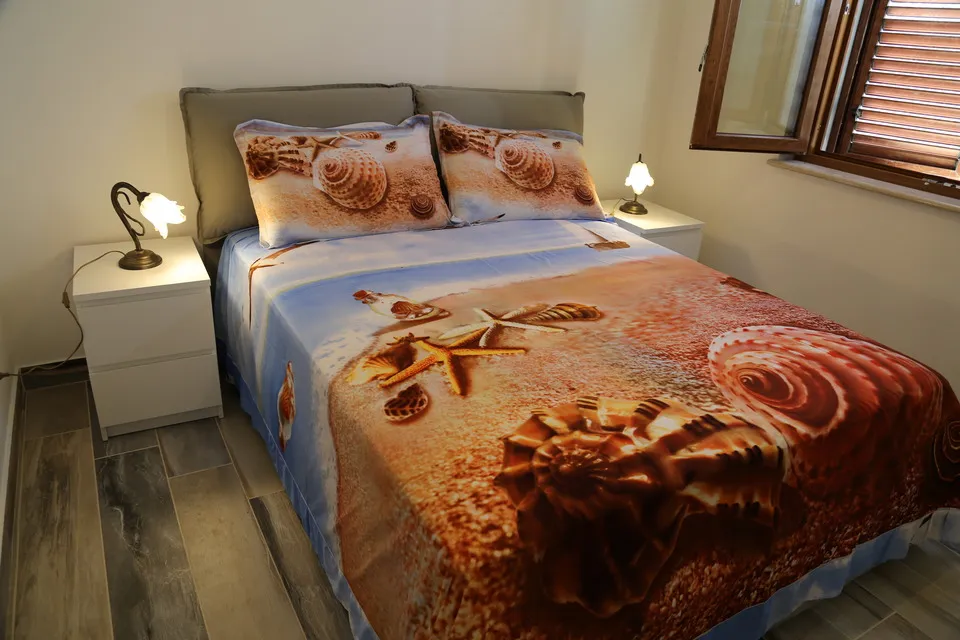 Second bedroom double bed