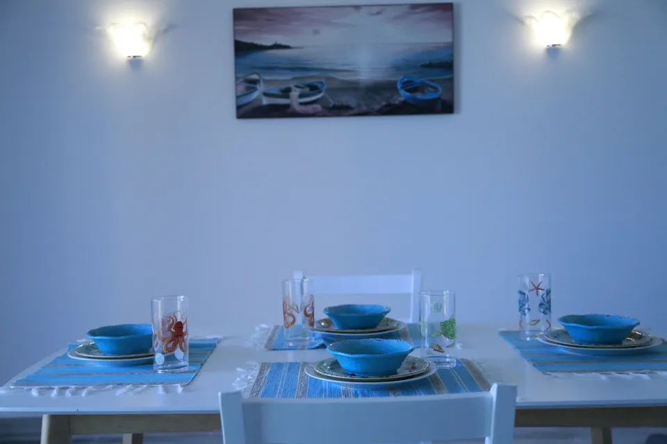 Kitchen table at Montagna